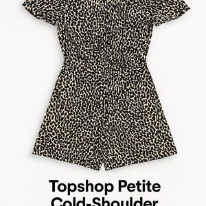 Topshop Petite‎ Cold Shoulder Romper 0 NWT Animal Print Cut Out Sleeve Party